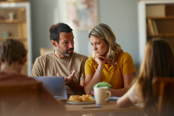 Alimentos mayoría de edad